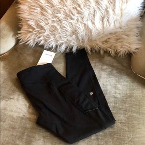 Lululemon speed up tight 28”
